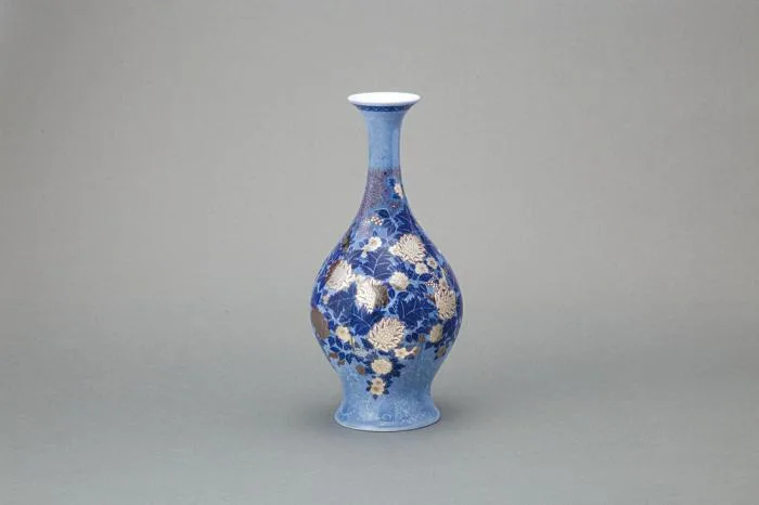 色絵雪花吹墨墨はじき珠樹四季花文花瓶